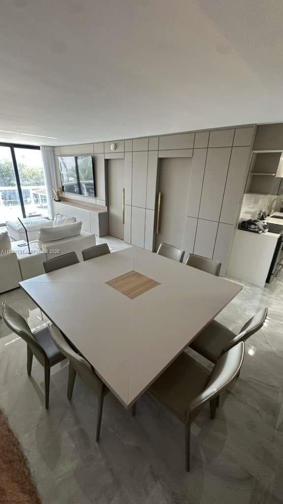 20505 E Country Club Dr # 534, Aventura FL 33180 — 33