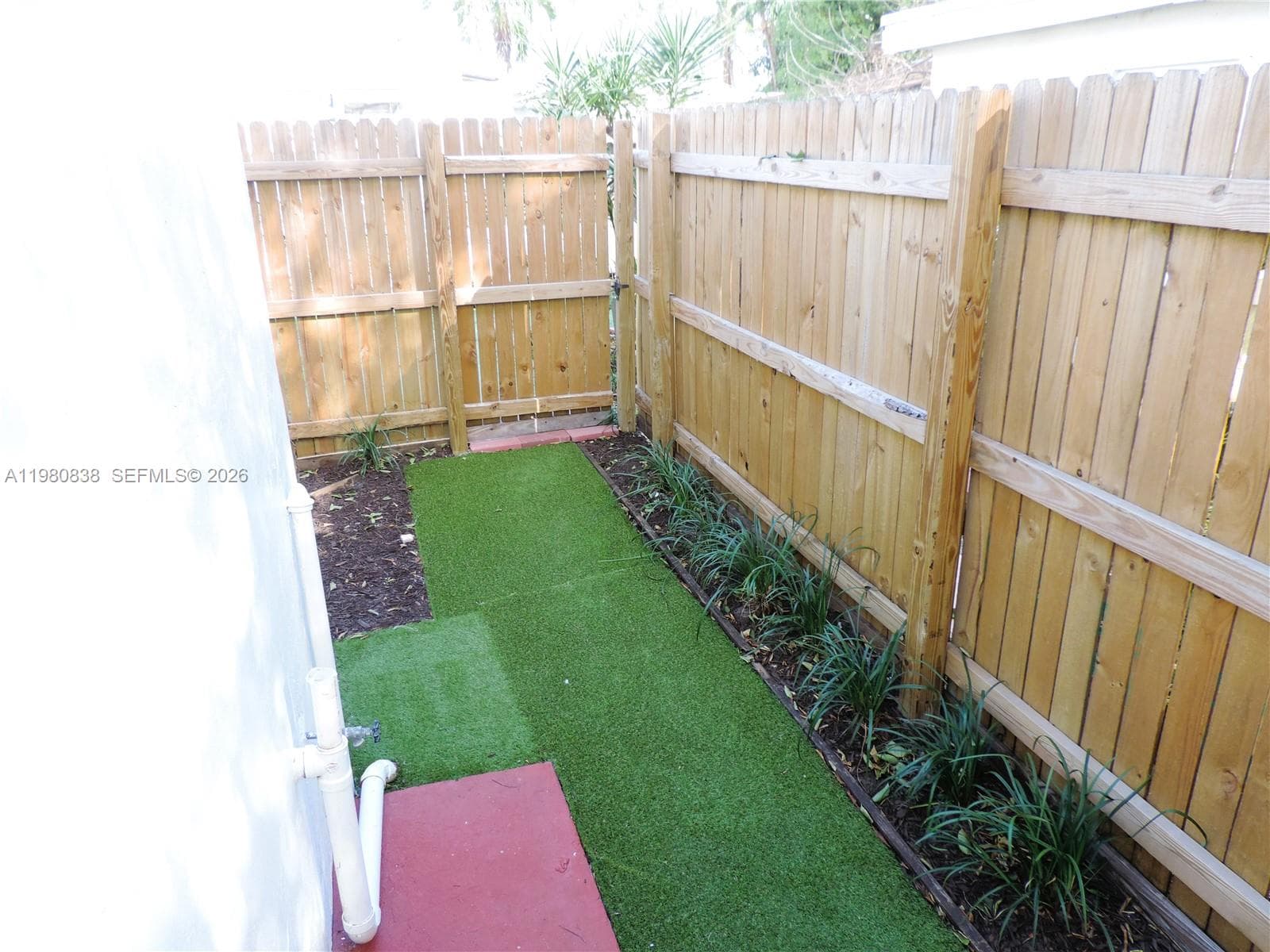 3134 SW 25th Ter, Miami FL 33133 — 23