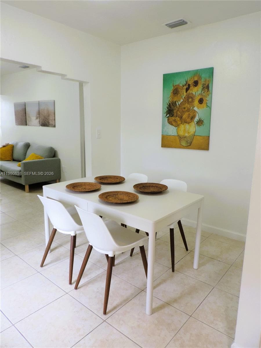 3134 SW 25th Ter, Miami FL 33133 — 6