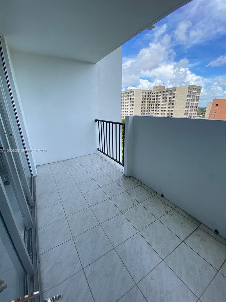 2780 NE 183rd St # 909, Aventura FL 33160 — 14