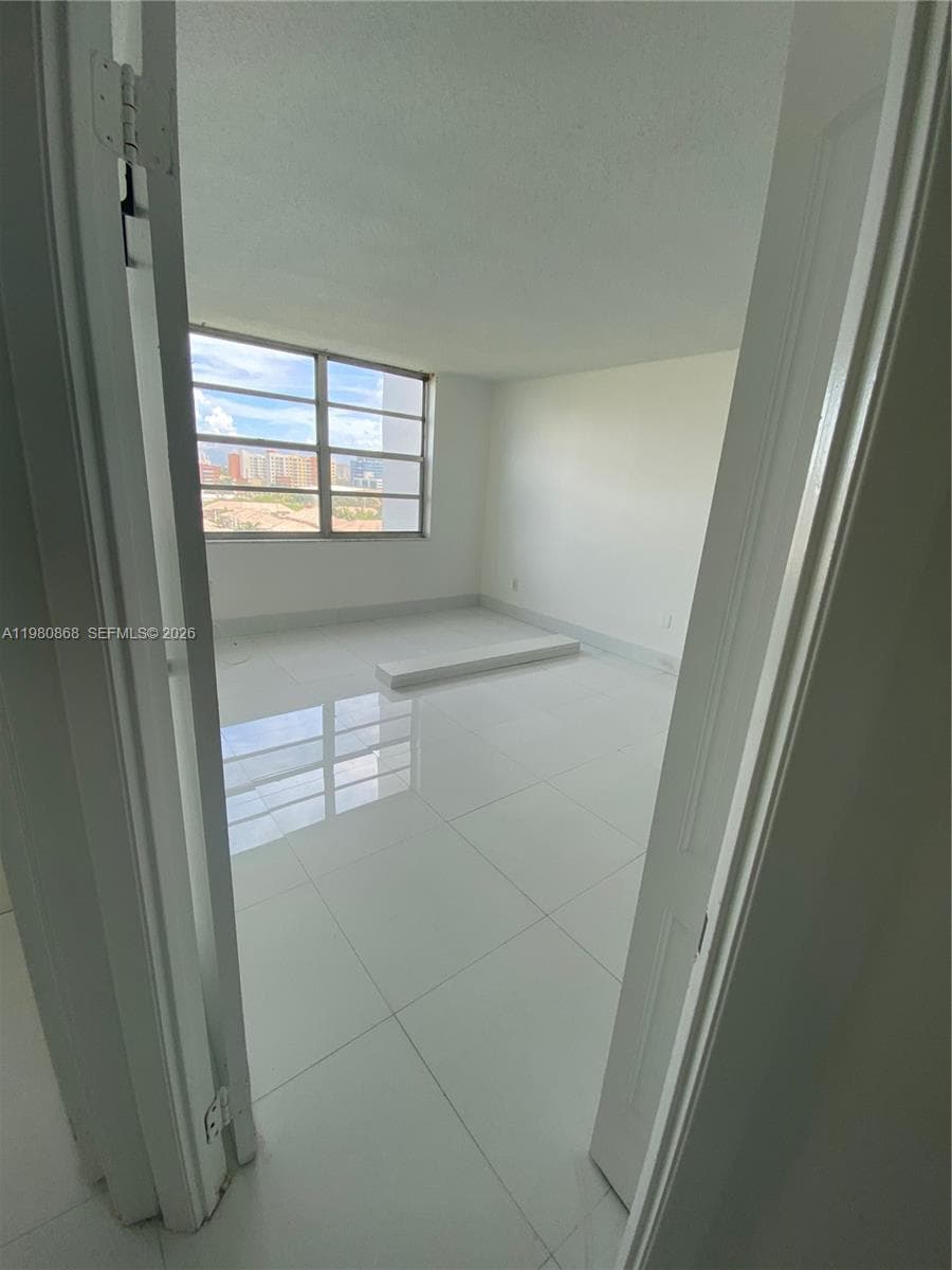 2780 NE 183rd St # 909, Aventura FL 33160 — 8