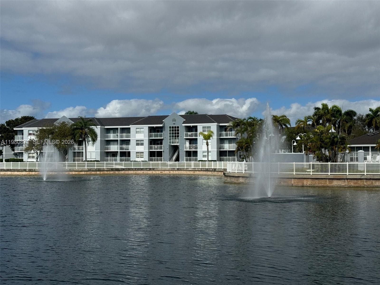 8560 SW 212th St # 306, Cutler Bay FL 33189 — 10