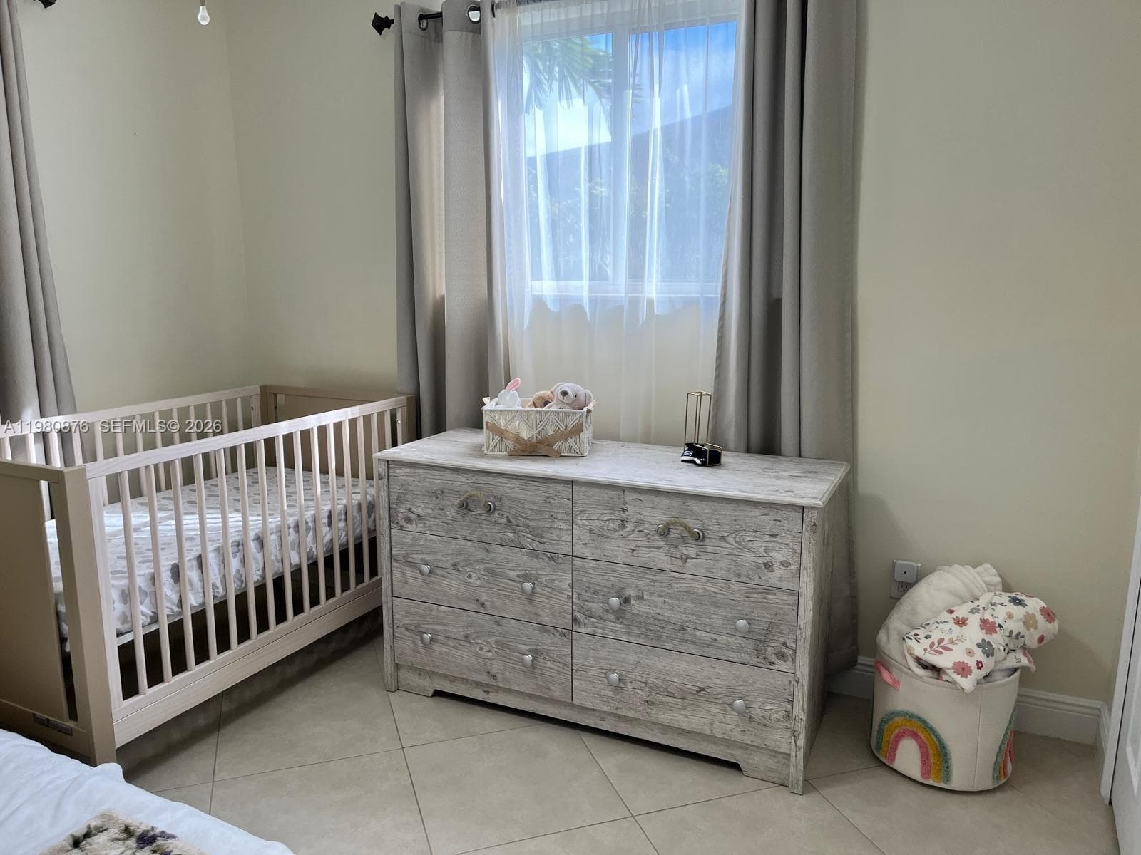 685 W 77th St, Hialeah FL 33014 — 23