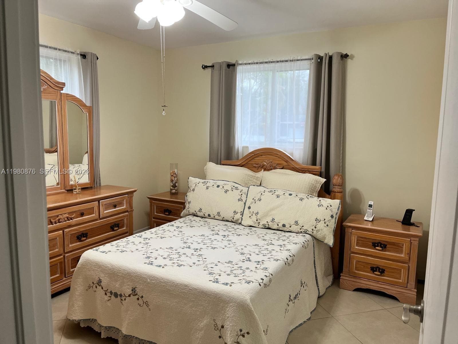 685 W 77th St, Hialeah FL 33014 — 20