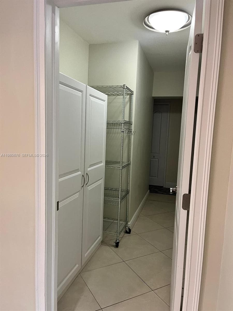 685 W 77th St, Hialeah FL 33014 — 24