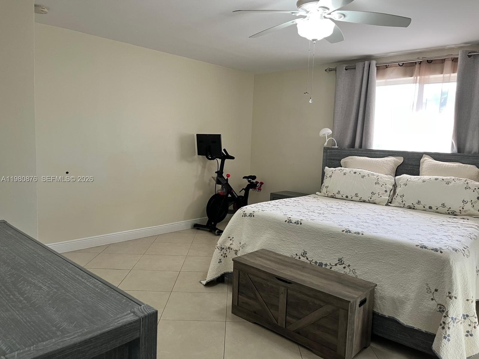 685 W 77th St, Hialeah FL 33014 — 14