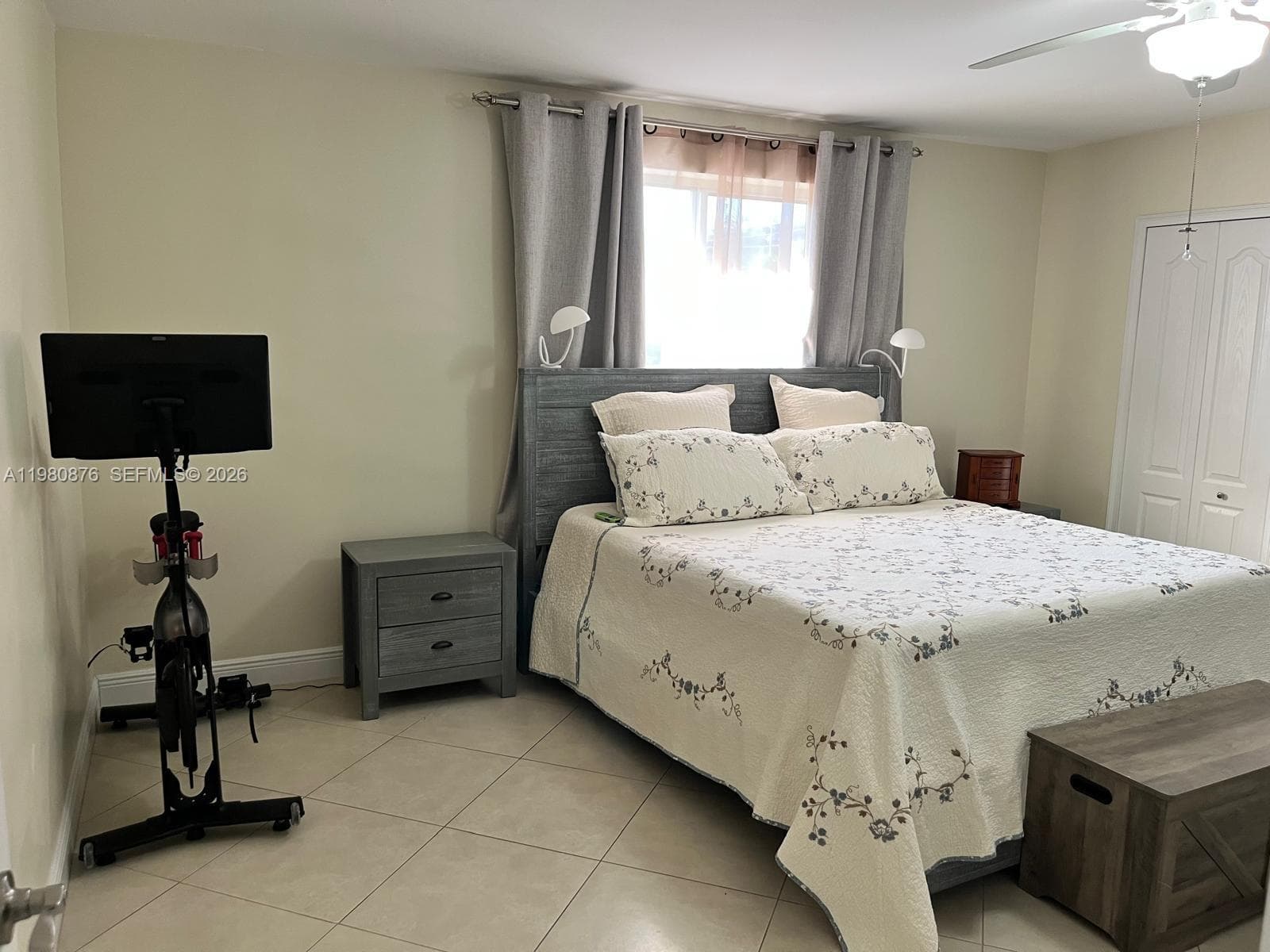 685 W 77th St, Hialeah FL 33014 — 15