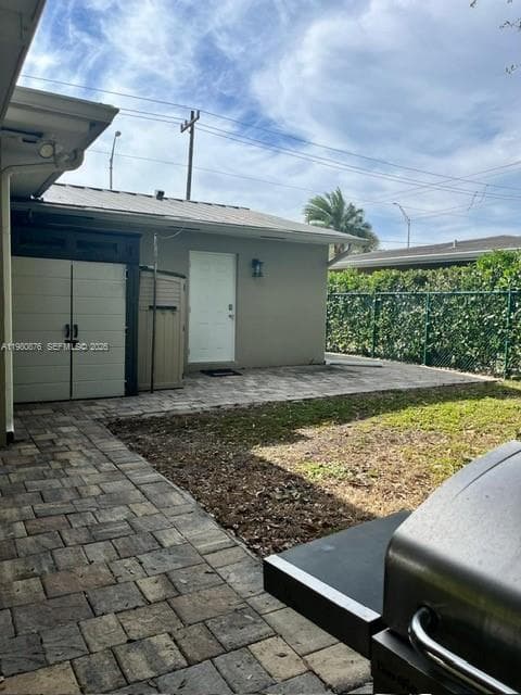 685 W 77th St, Hialeah FL 33014 — 29