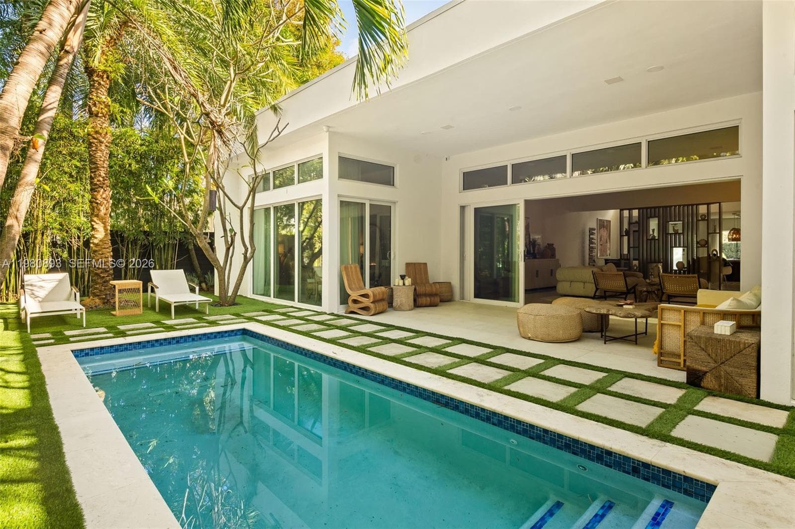 865 W 47th St, Miami Beach FL 33140 — 27