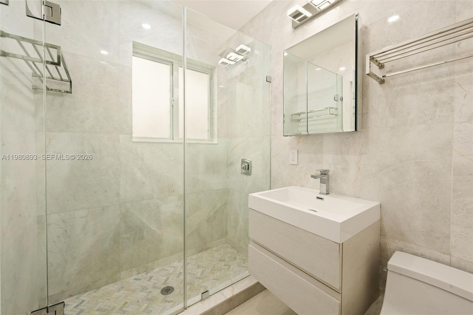 865 W 47th St, Miami Beach FL 33140 — 21
