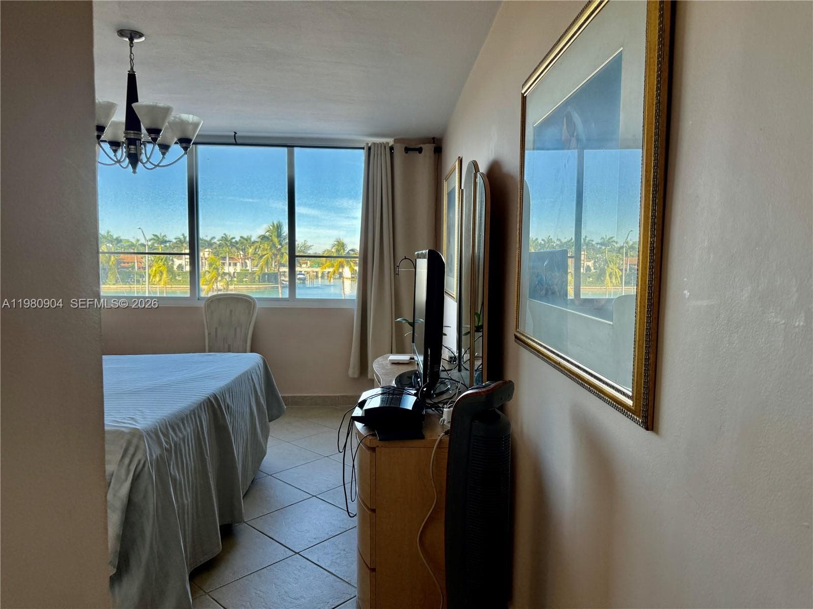 5005 Collins Ave # 304, Miami Beach FL 33140 — 1