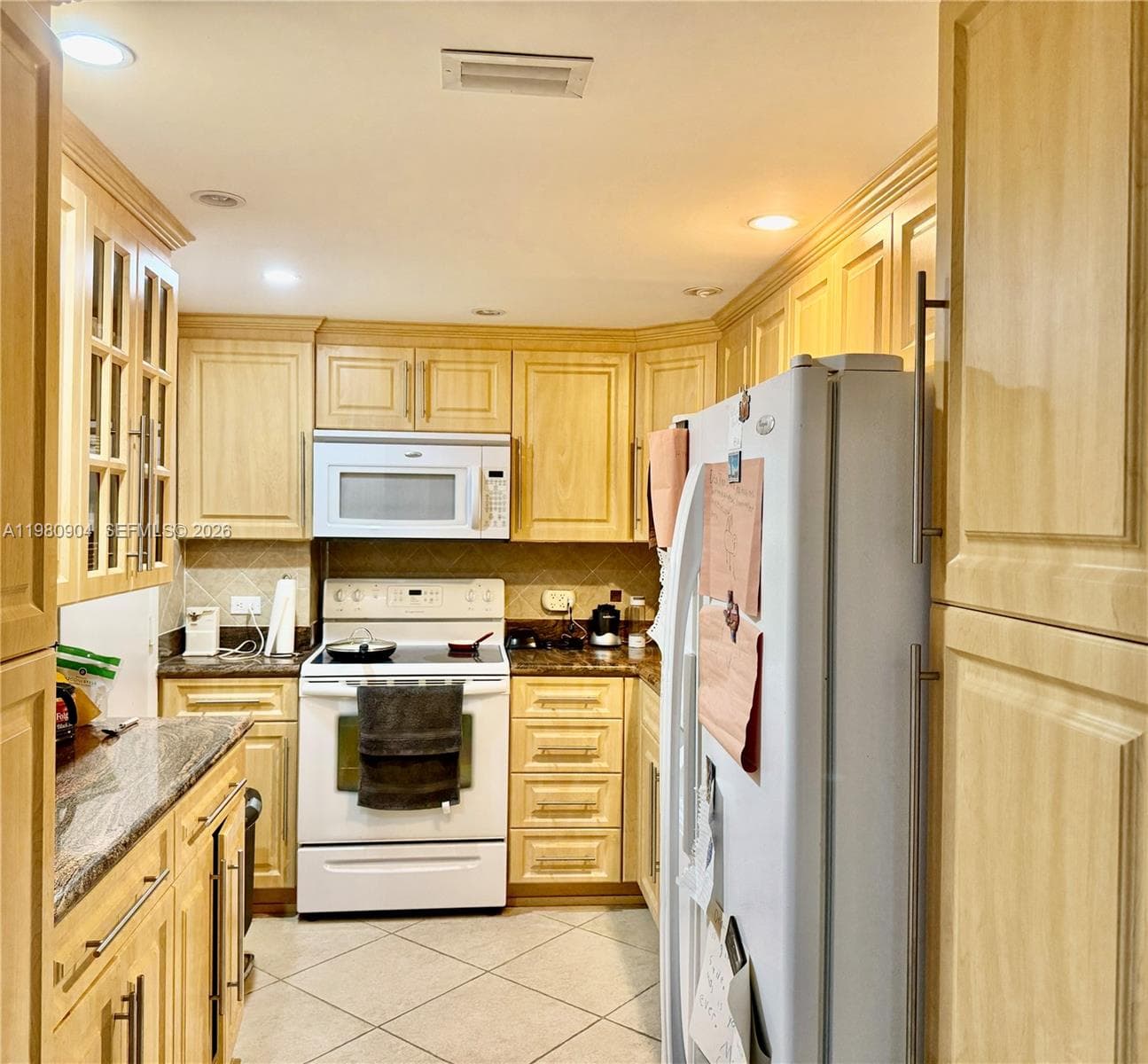 5005 Collins Ave # 304, Miami Beach FL 33140 — 10