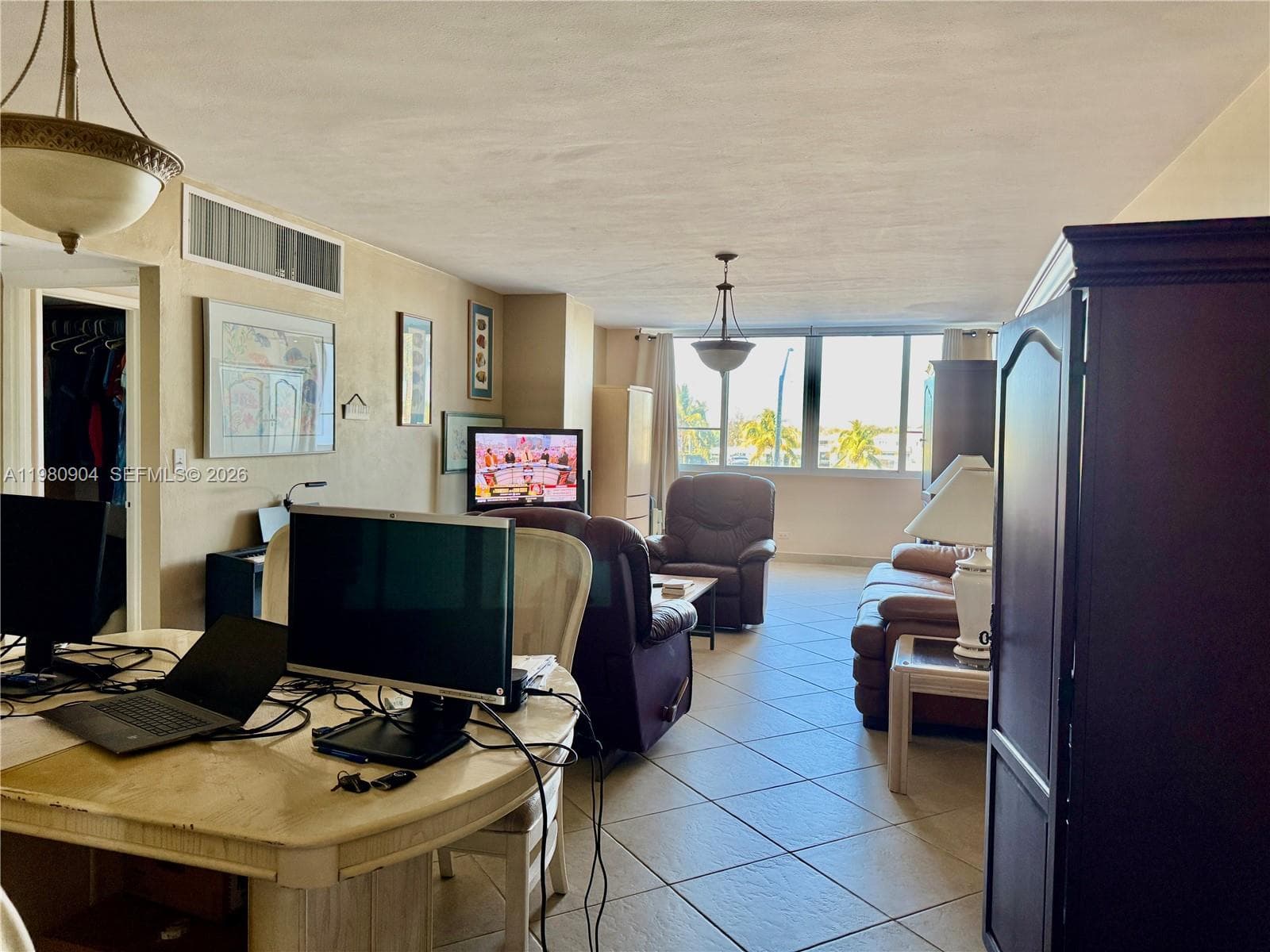 5005 Collins Ave # 304, Miami Beach FL 33140 — 11