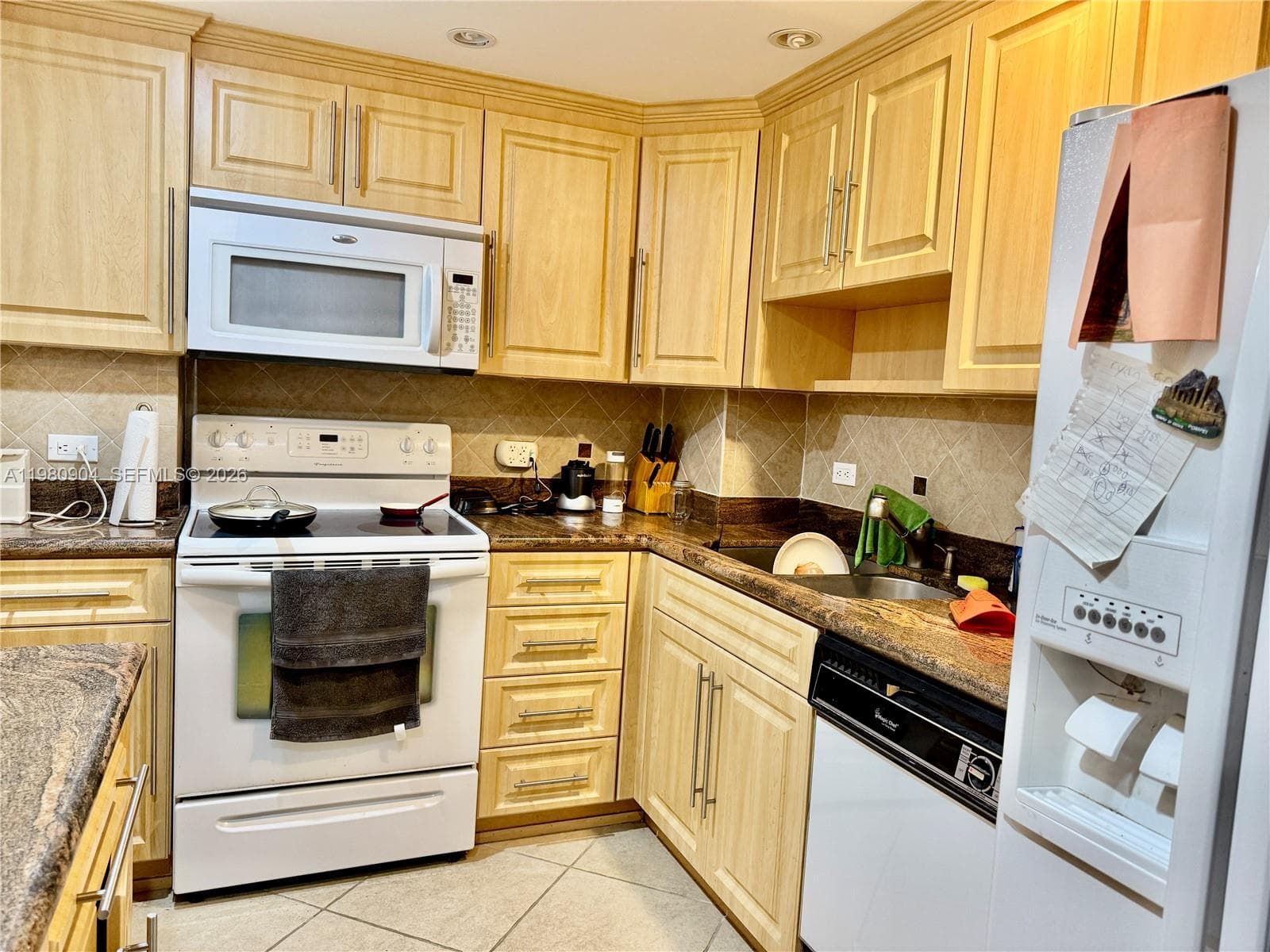 5005 Collins Ave # 304, Miami Beach FL 33140 — 8