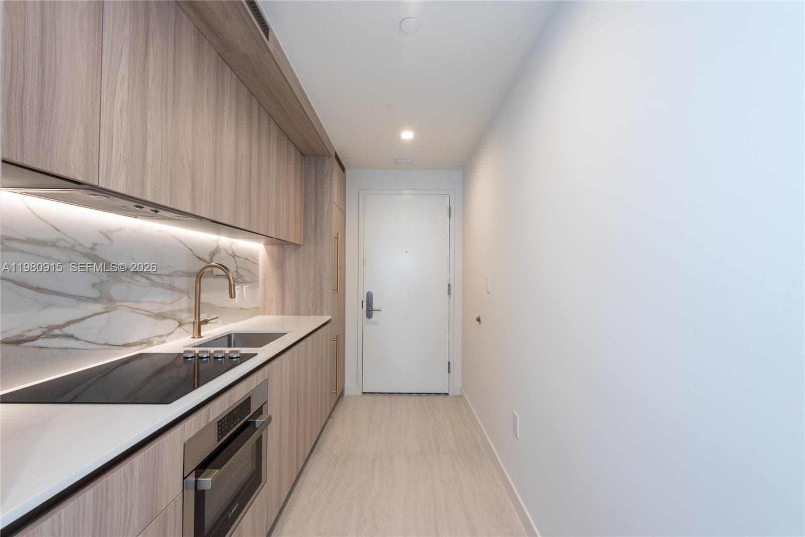 77 SE 5th Street # 3204, Miami FL 33131 — 6