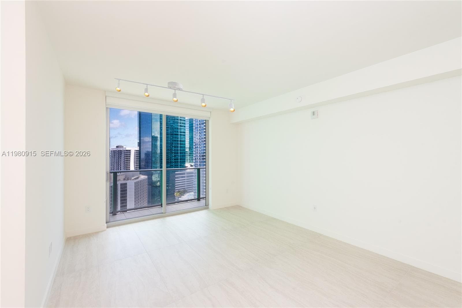 77 SE 5th Street # 3204, Miami FL 33131 — 3