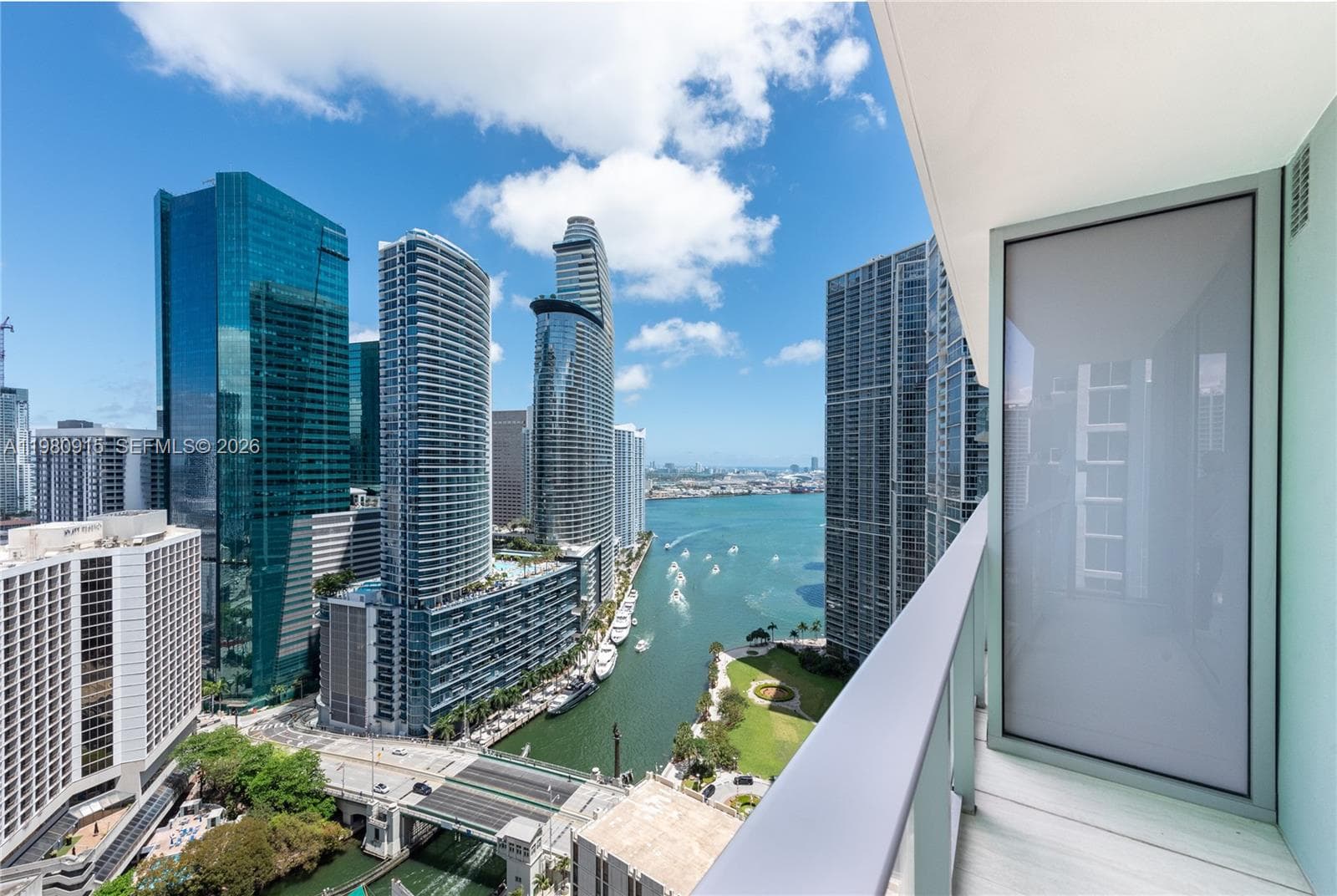 77 SE 5th Street # 3204, Miami FL 33131 — 1
