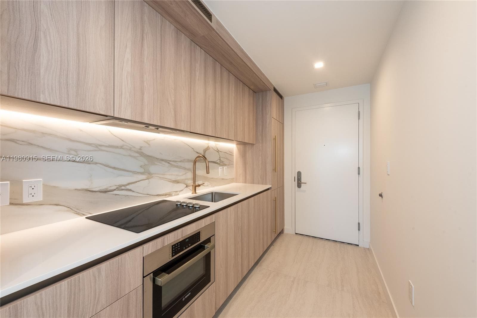 77 SE 5th Street # 3204, Miami FL 33131 — 5