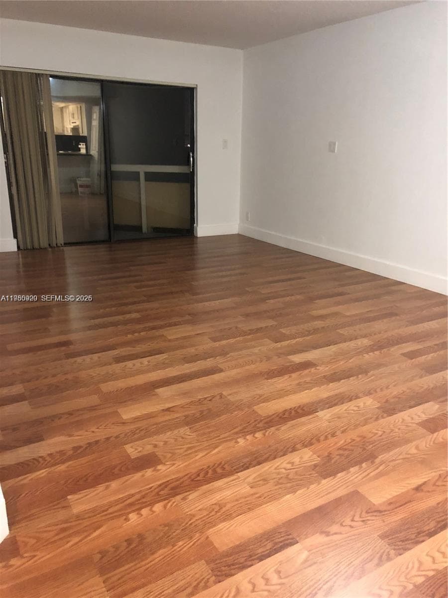 8290 Lake Dr # 349, Doral FL 33166 — 2