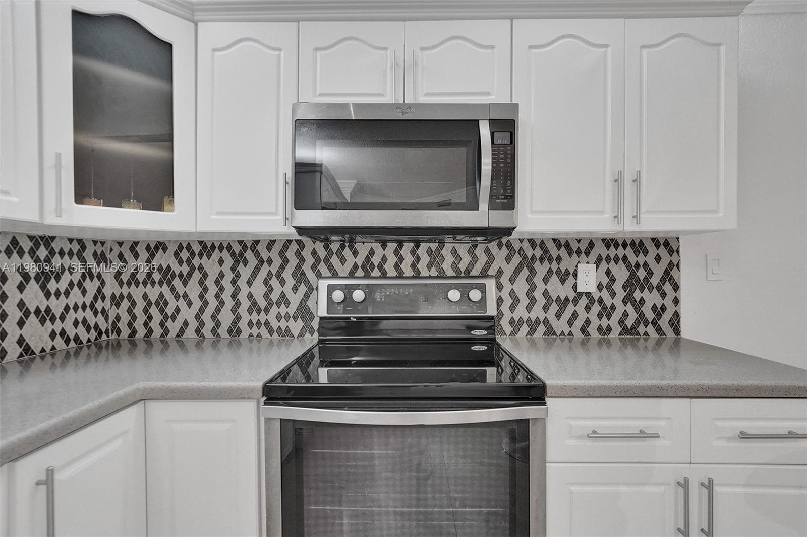 21300 San Simeon Way # P6, Miami FL 33179 — 6
