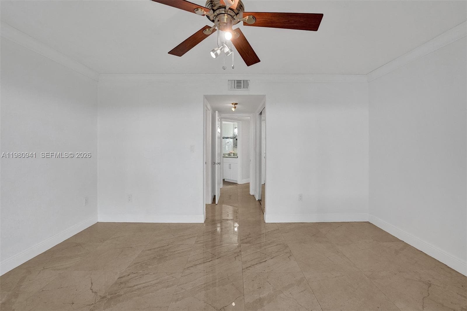 21300 San Simeon Way # P6, Miami FL 33179 — 9