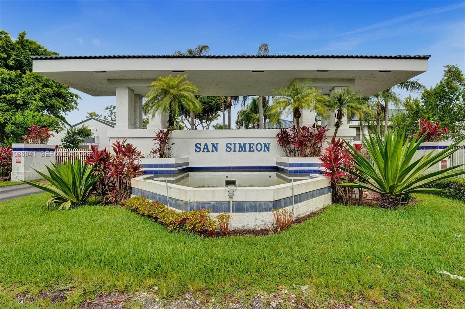21300 San Simeon Way # P6, Miami FL 33179 — 21