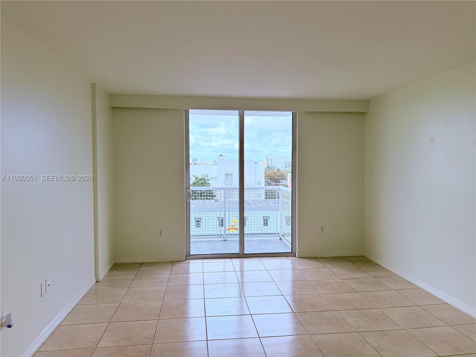 900 SW 8th St # 604, Miami FL 33130 — 23