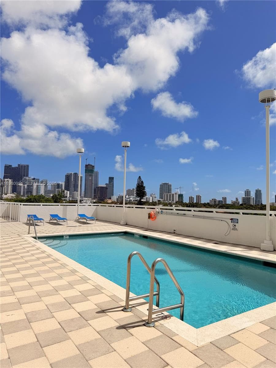 900 SW 8th St # 604, Miami FL 33130 — 7