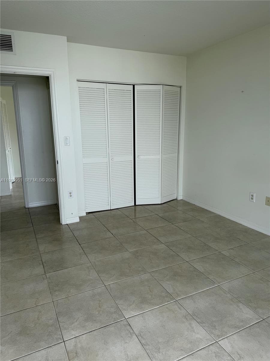 900 SW 8th St # 604, Miami FL 33130 — 32