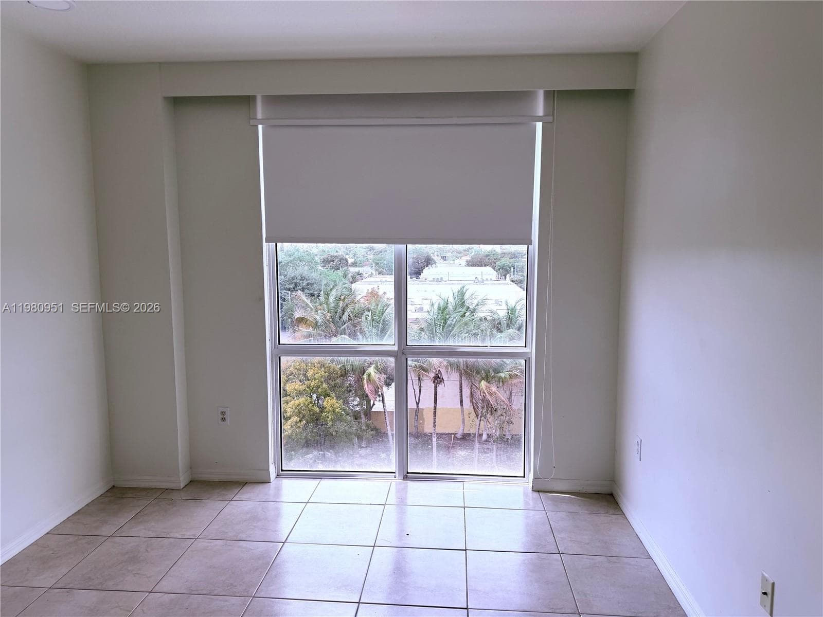 900 SW 8th St # 604, Miami FL 33130 — 35