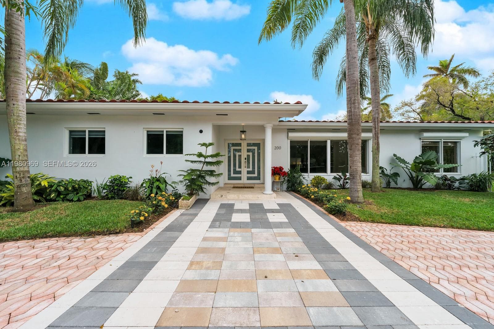 200 N Hibiscus Dr, Miami Beach FL 33139 — 1