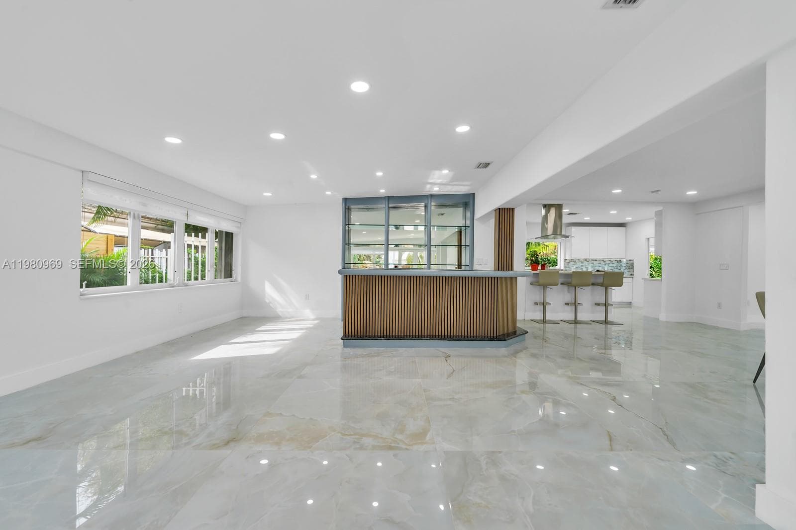 200 N Hibiscus Dr, Miami Beach FL 33139 — 14