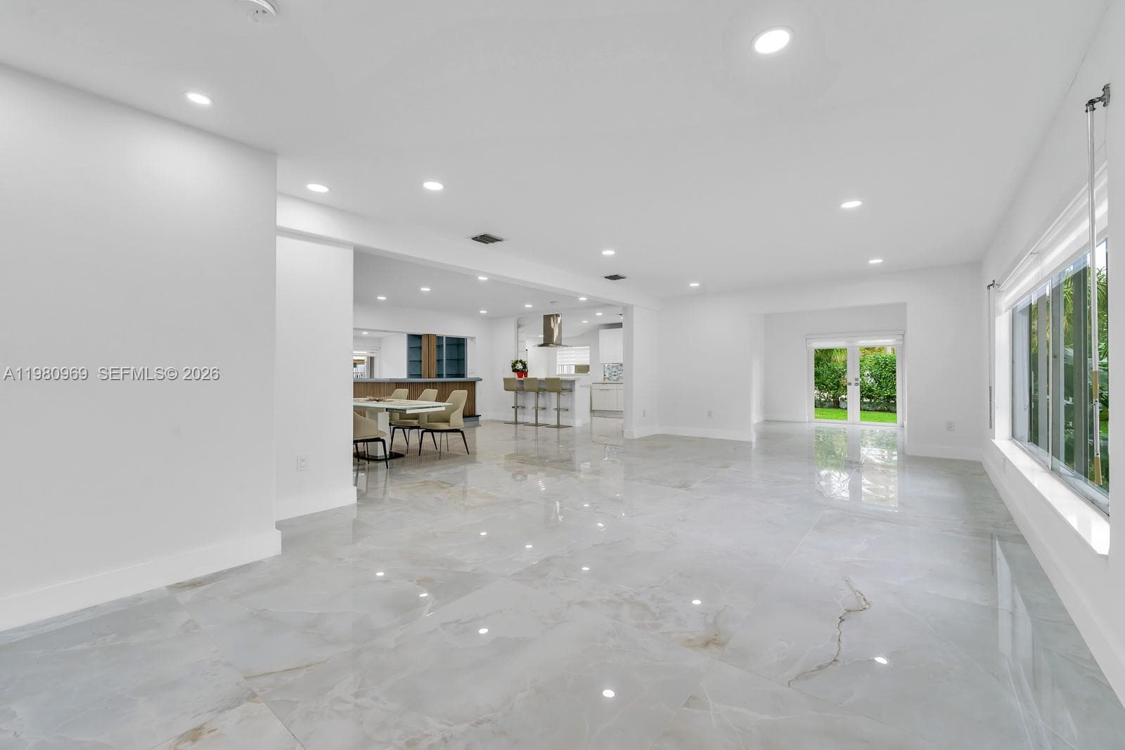 200 N Hibiscus Dr, Miami Beach FL 33139 — 4
