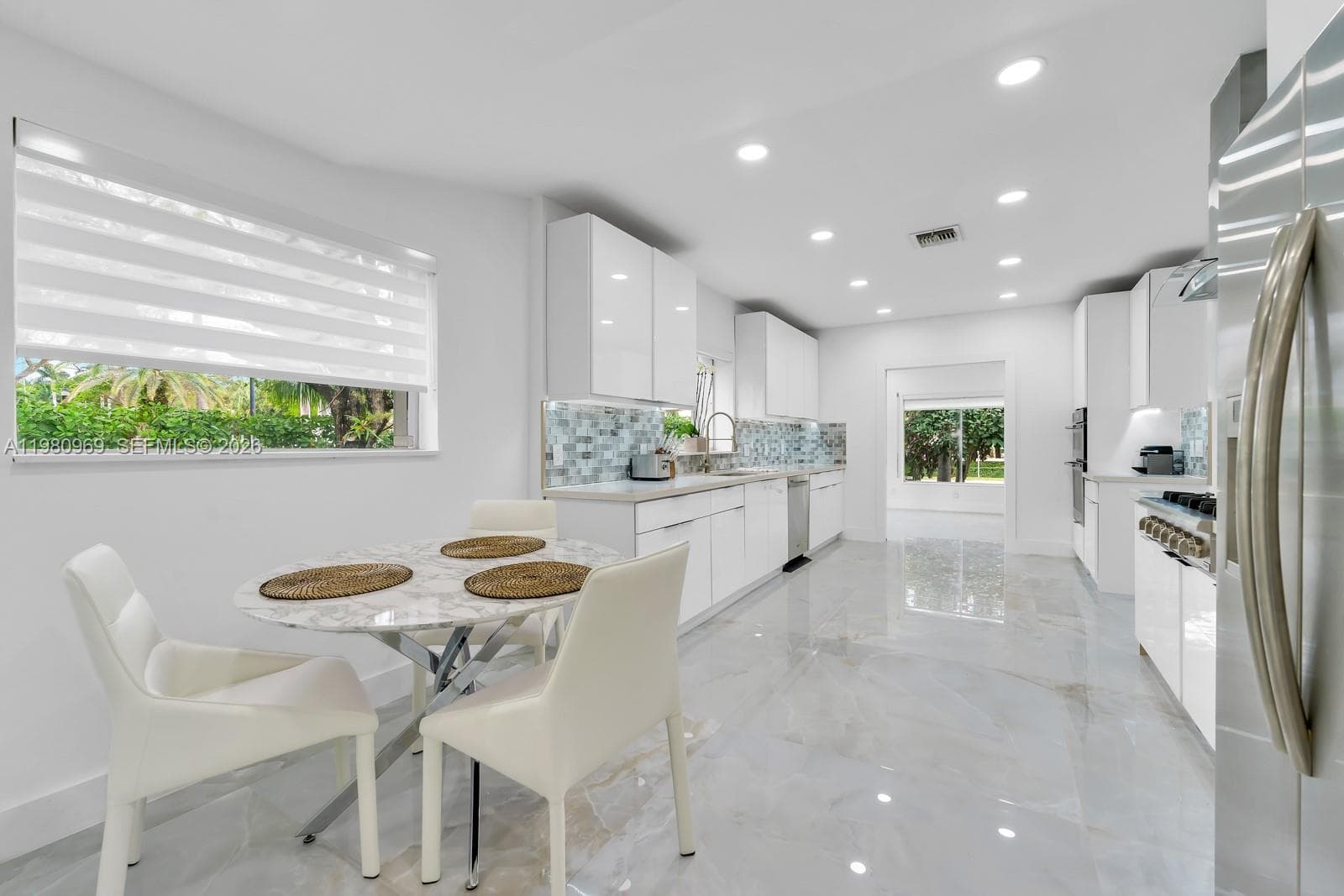 200 N Hibiscus Dr, Miami Beach FL 33139 — 21