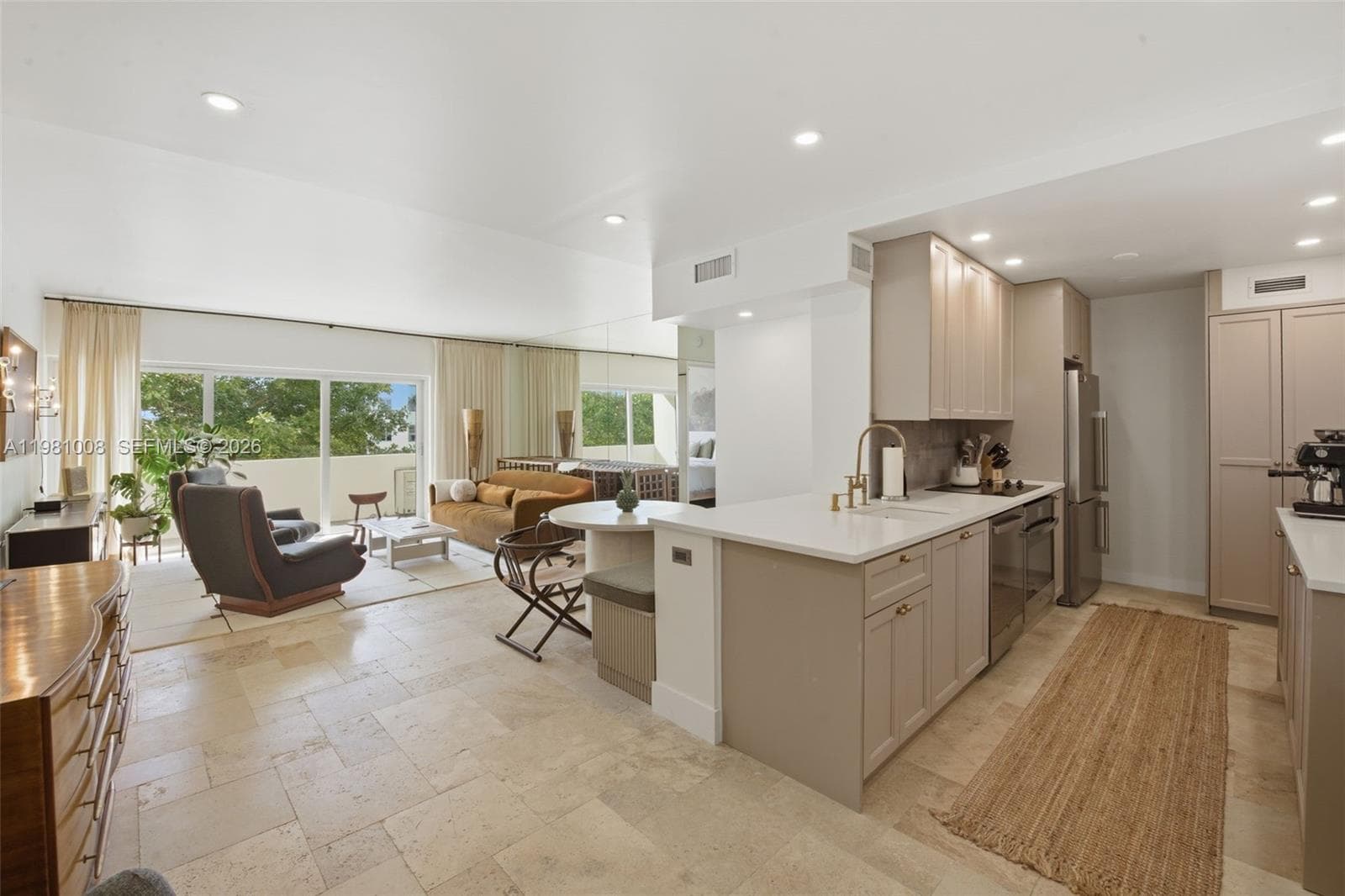 3 Island Ave # 06K, Miami Beach FL 33139 — 1