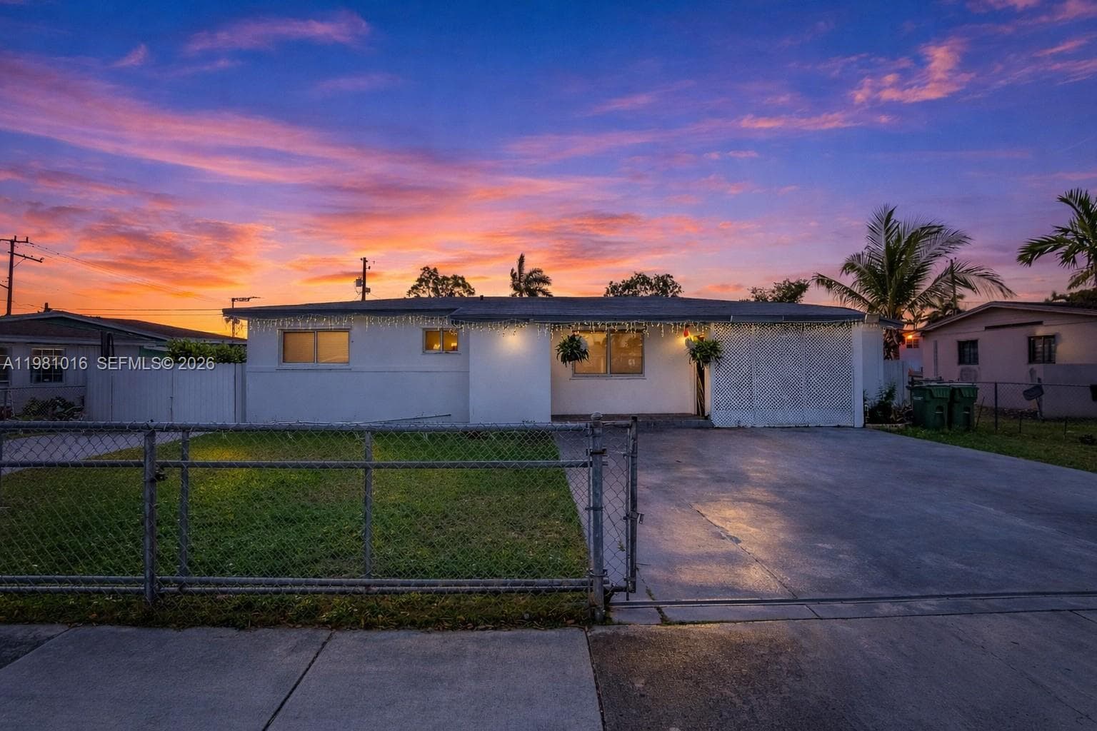 1570 NE 9th St, Homestead FL 33033 — 2