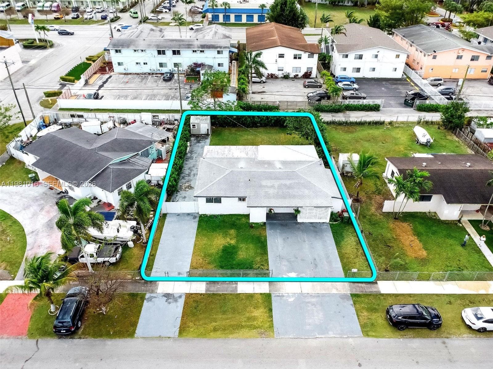 1570 NE 9th St, Homestead FL 33033 — 1