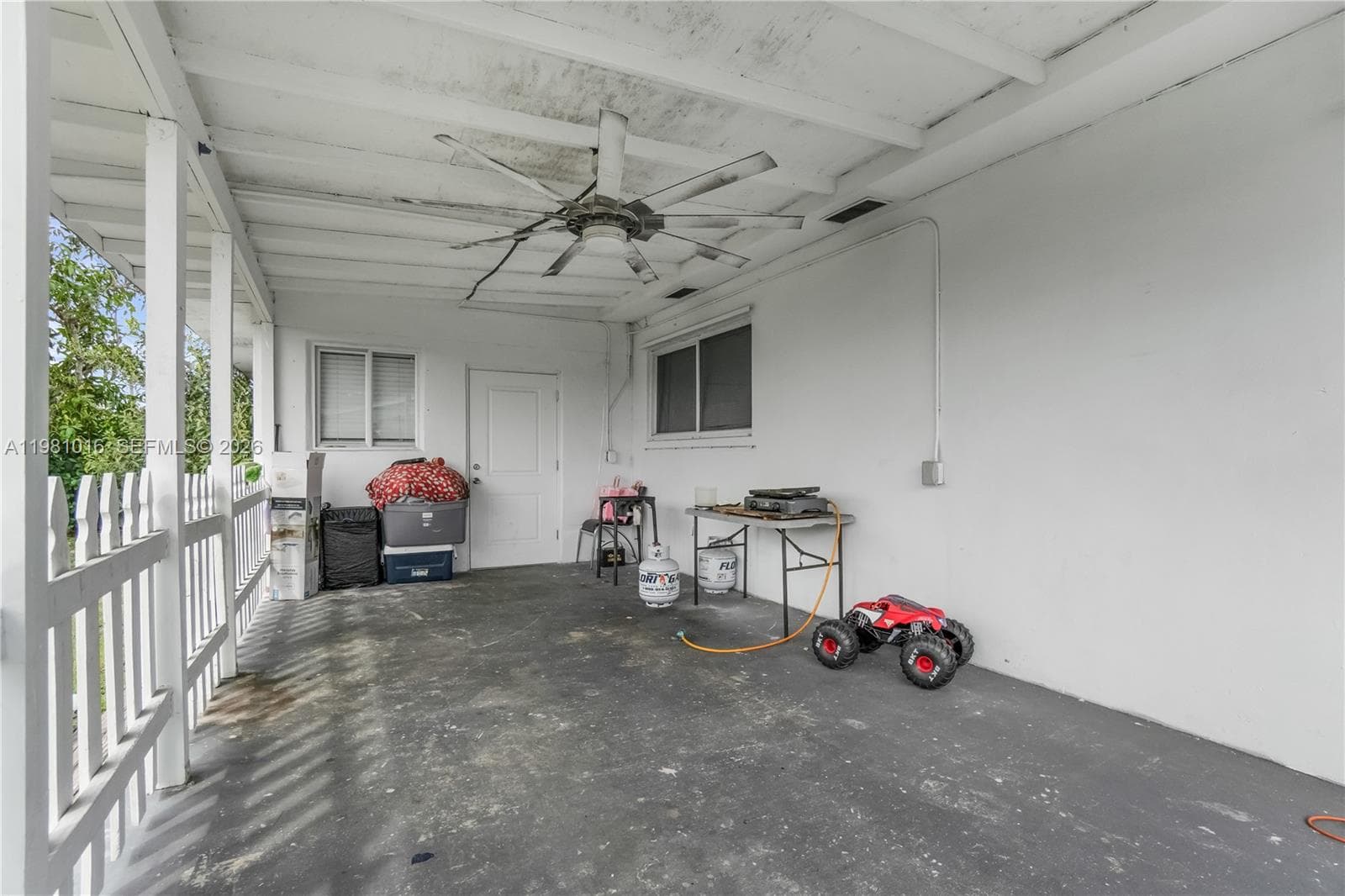 1570 NE 9th St, Homestead FL 33033 — 33
