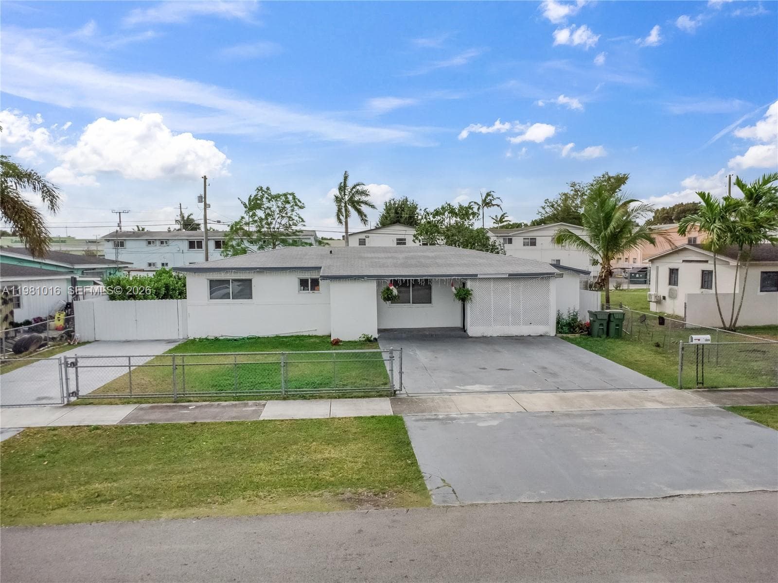 1570 NE 9th St, Homestead FL 33033 — 39