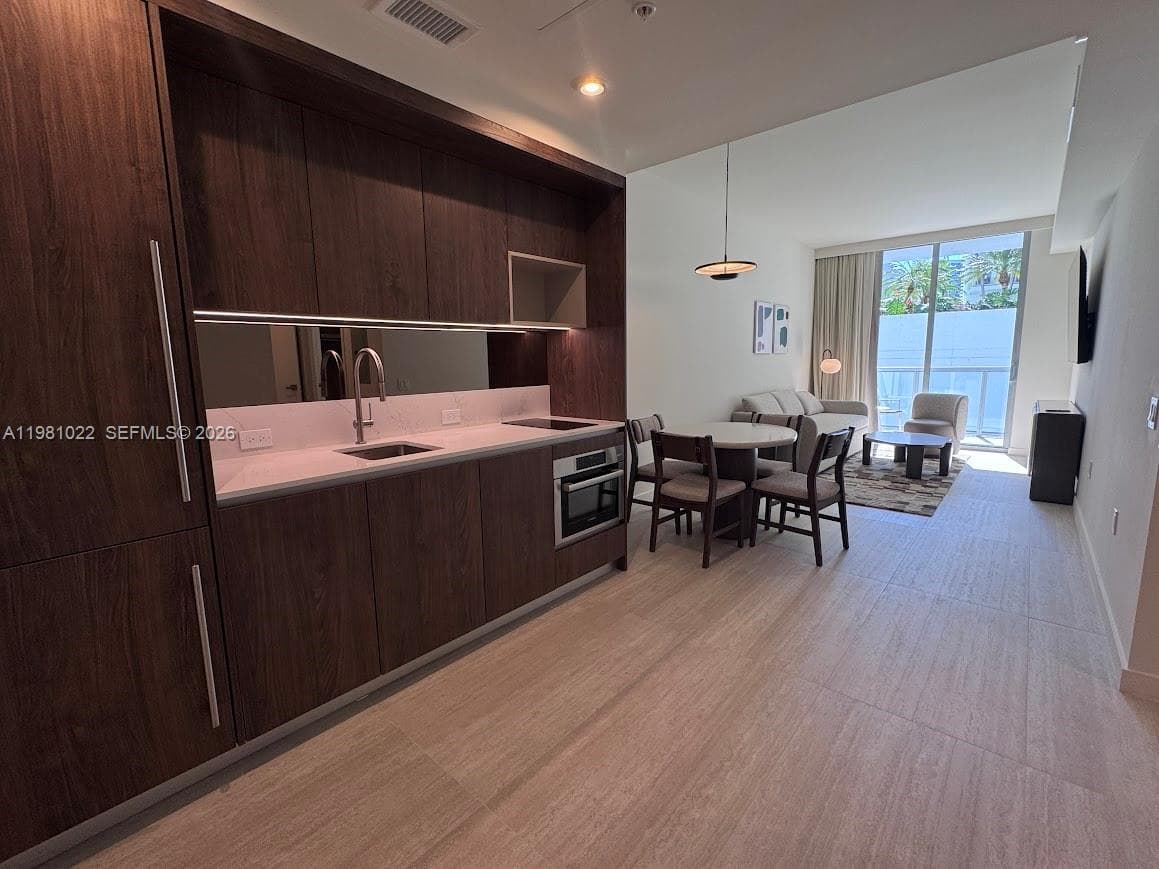 1611 SW 2nd Av # 306, Miami FL 33129 — 2