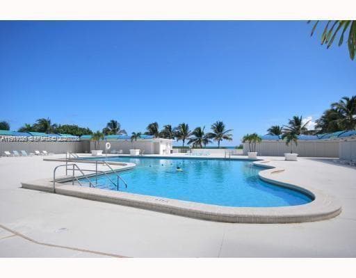 5255 Collins Ave # 12F, Miami Beach FL 33140 — 37