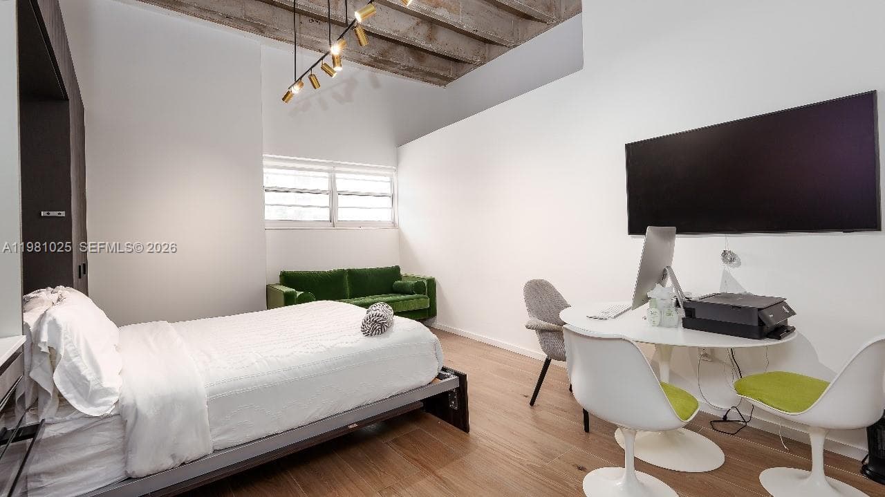 5255 Collins Ave # 12F, Miami Beach FL 33140 — 44