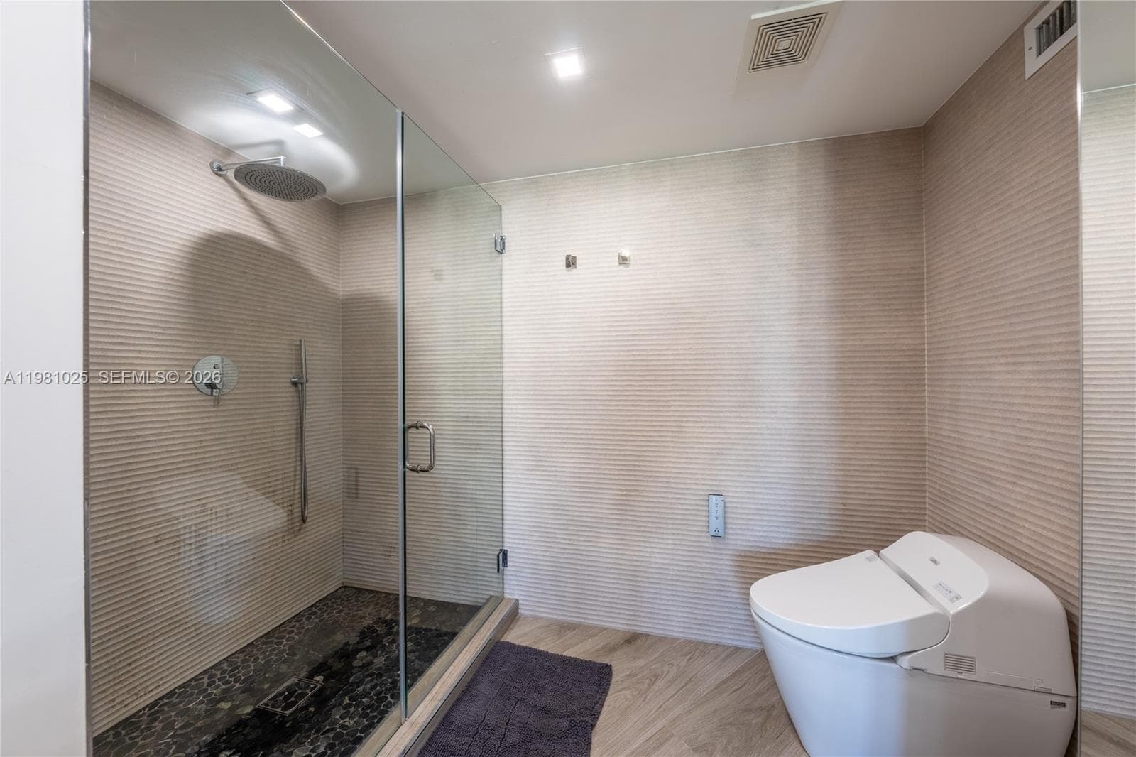 5255 Collins Ave # 12F, Miami Beach FL 33140 — 25