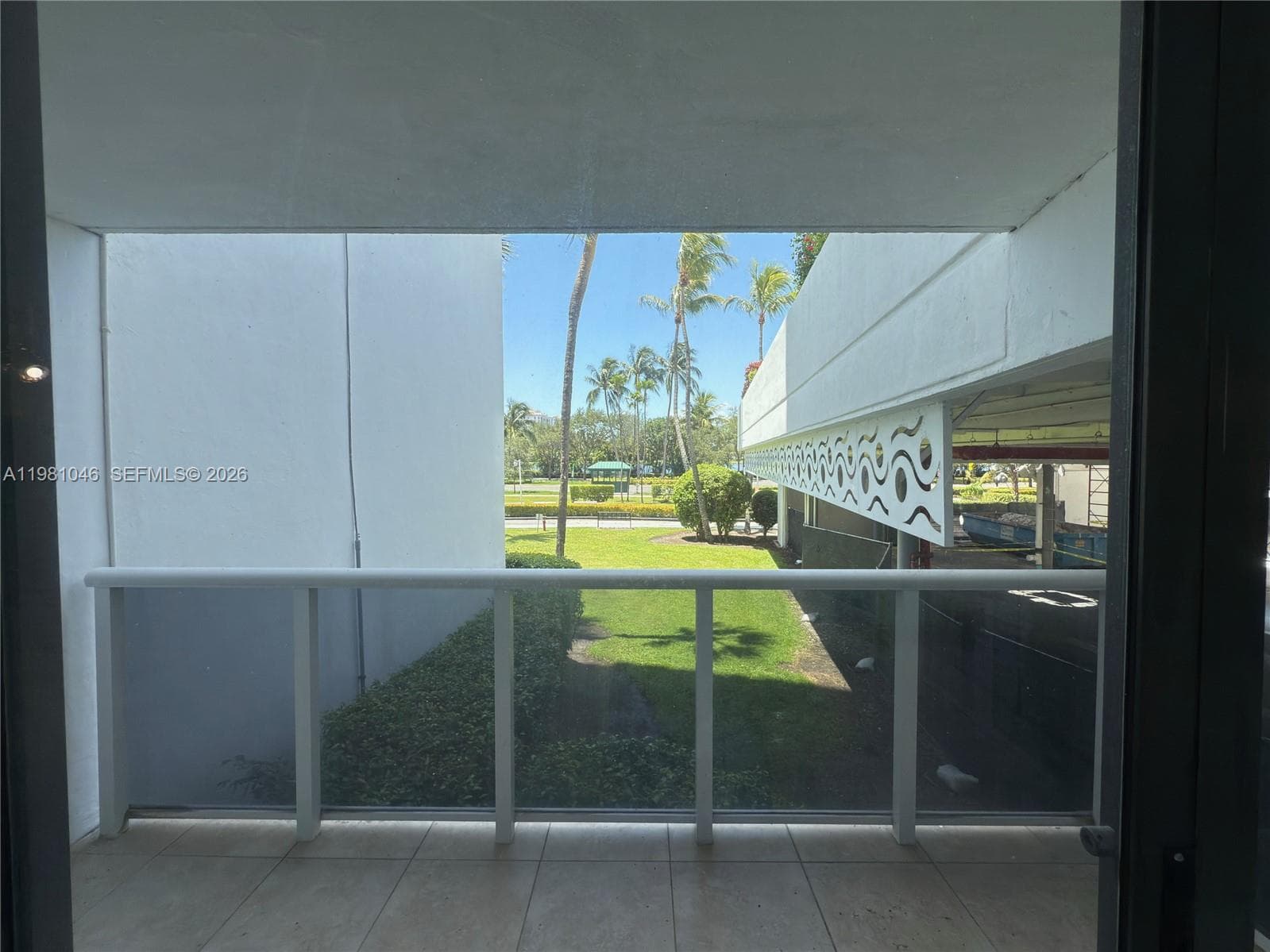 3675 N Country Club Dr # 109, Aventura FL 33180 — 11