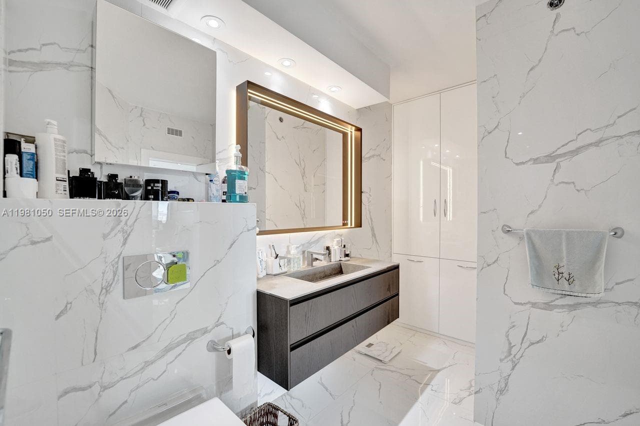 20281 E Country Club Dr # 2209, Aventura FL 33180 — 46