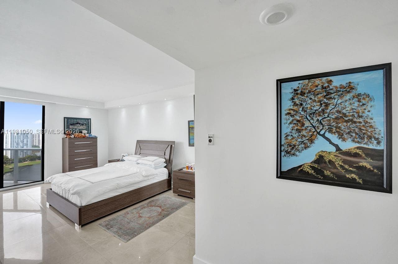 20281 E Country Club Dr # 2209, Aventura FL 33180 — 41