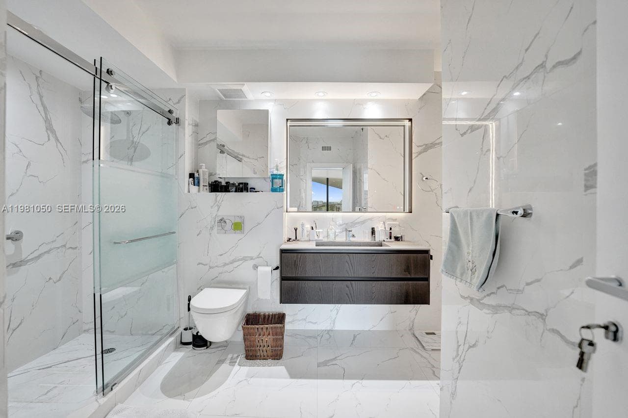 20281 E Country Club Dr # 2209, Aventura FL 33180 — 44