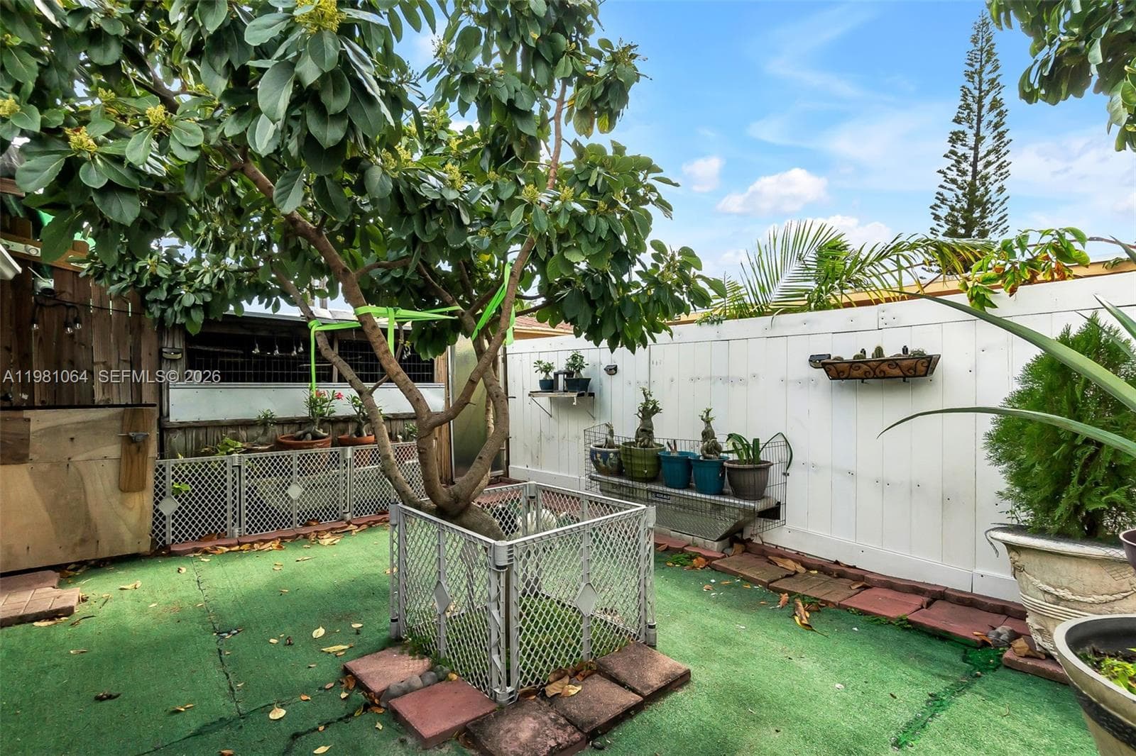 3250 NW 14th Ter, Miami FL 33125 — 27