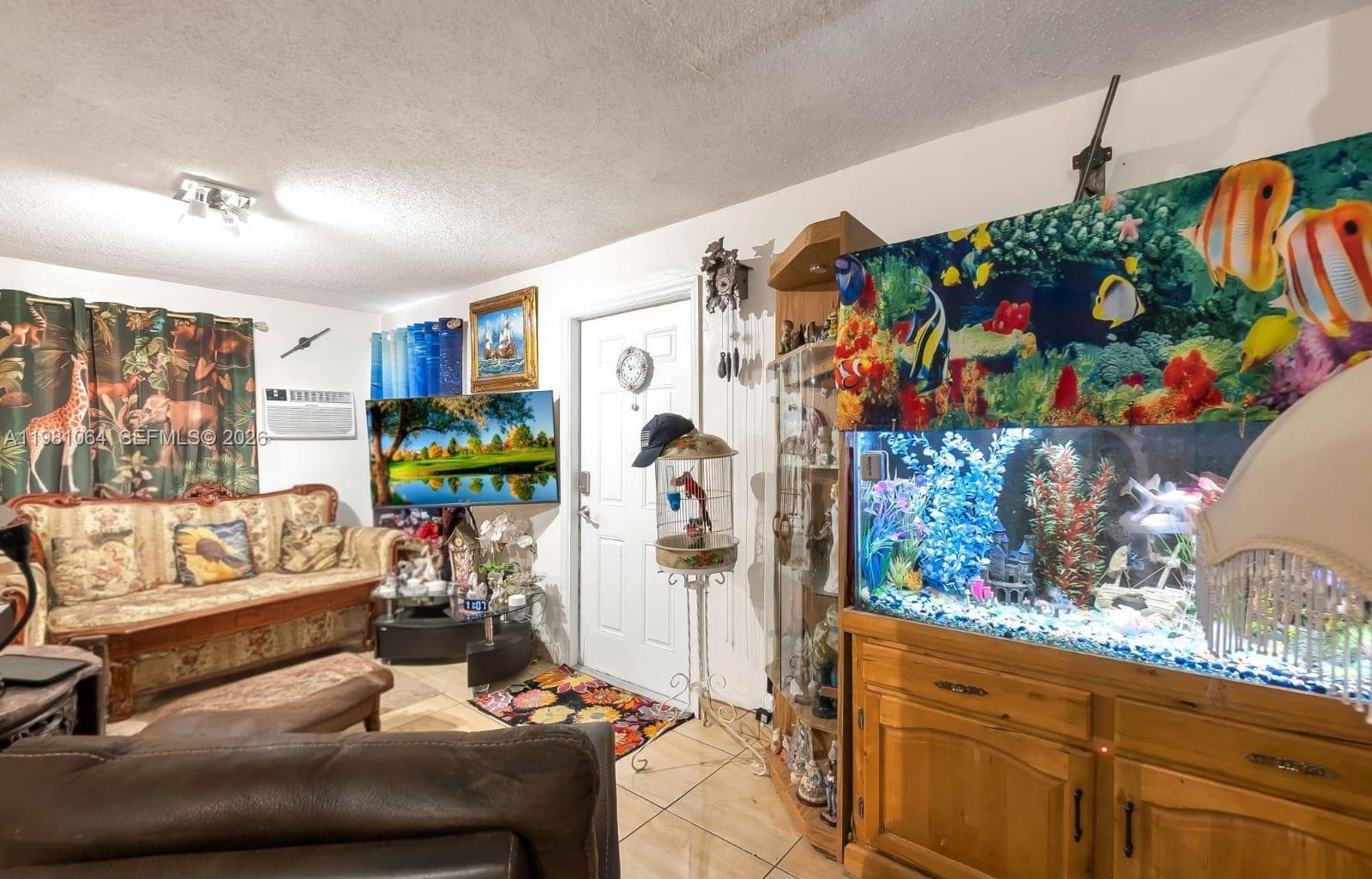 3250 NW 14th Ter, Miami FL 33125 — 17