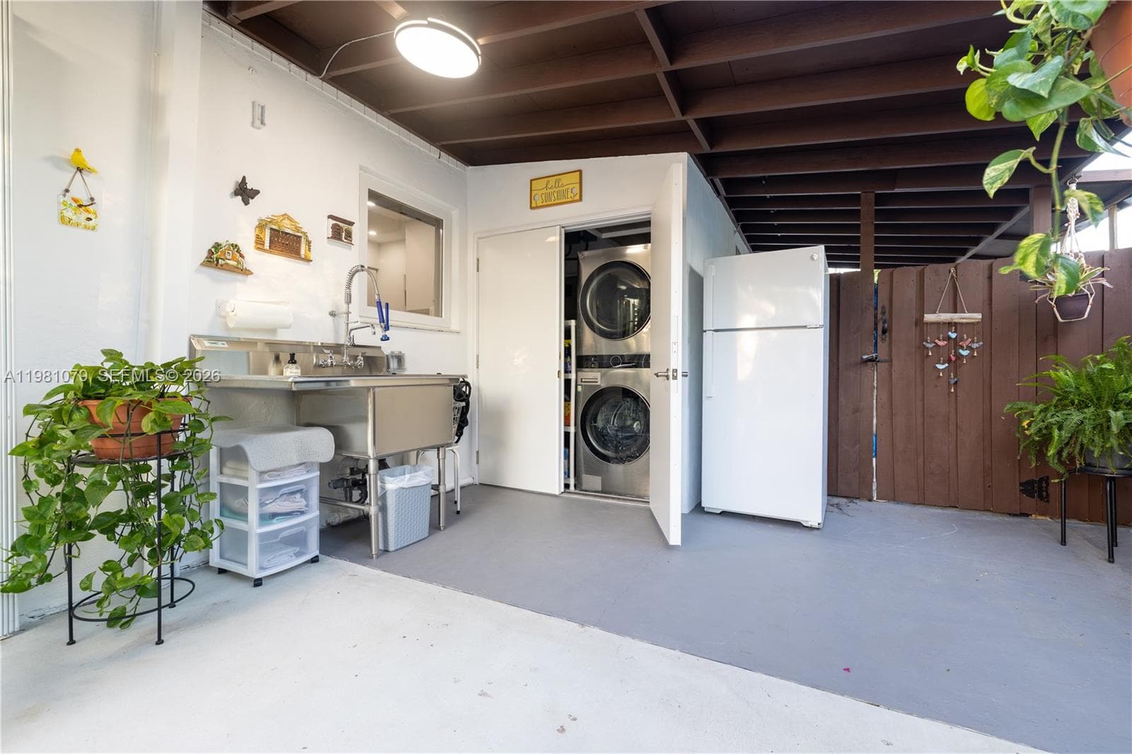 19600 Gulfstream Rd, Cutler Bay FL 33157 — 33